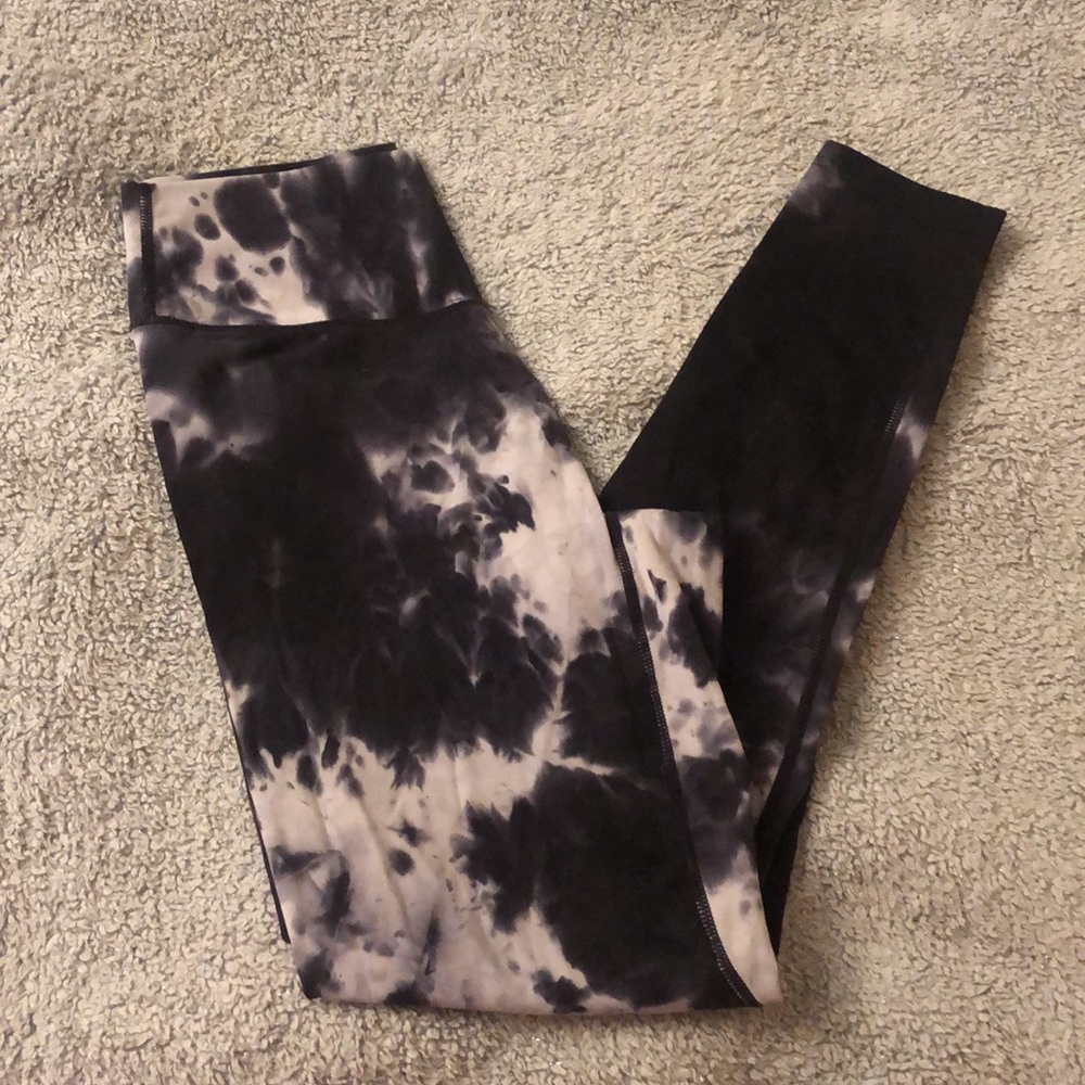 Balance Athletica Leggings Cloud Leggings, Black and White Tye Dye, Very Soft!
